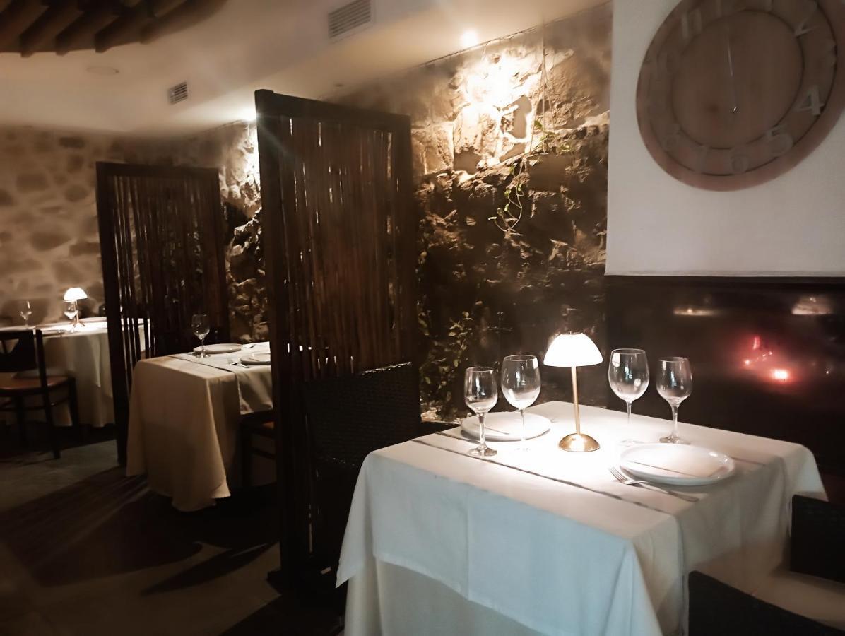 Restaurante & Hotel Rural El Mirador De Trevejo,Ideal Para Parejas Villamiel Exterior foto
